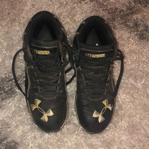 UA underarmour boys baseball cleats